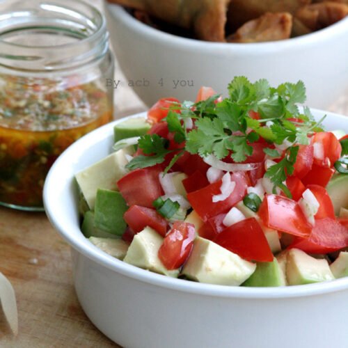 salade d'avocat, tomate et coriandre
