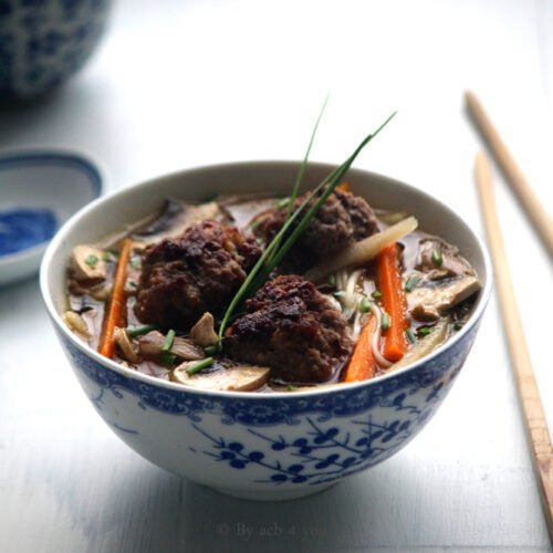 Soupe de Sômen et boulettes de bœuf cacahuète gingembre