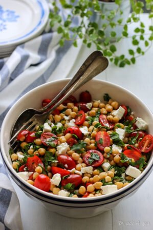 salade de pois chiches, tomates et féta