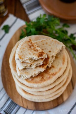 pains plats libanais