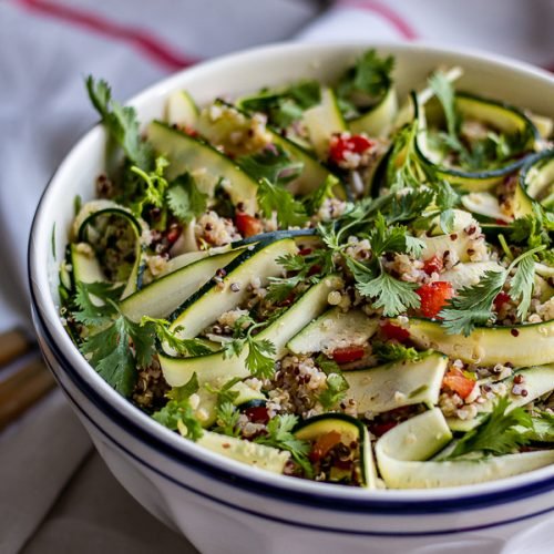 Salade de courgettes crues, quinoa au citron