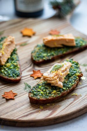 Pain à l’ail et bonite façon garlic bread