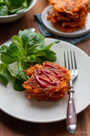 Rösti de patate douce, oignon rouge et gingembre
