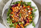 Salade de chou rouge, carottes et noix