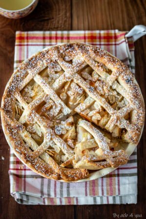 tarte à la poire, amande et cannelle