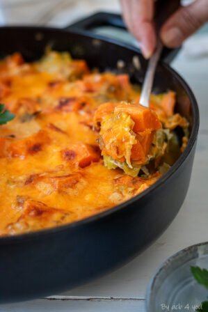 Gratin fondant de patates douces et poireaux au cheddar